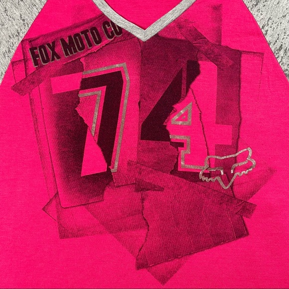 Fox Riding Co. size small pink, black, & grey shirt with grey batwing sleeves - Picture 2 of 8